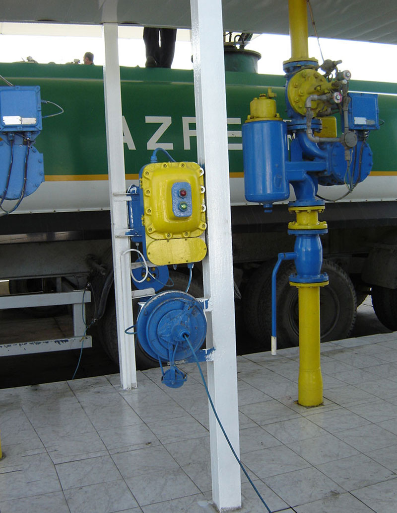 OIL PRODUCTS TERMINAL  IN MOLDOVA (2005-2006)